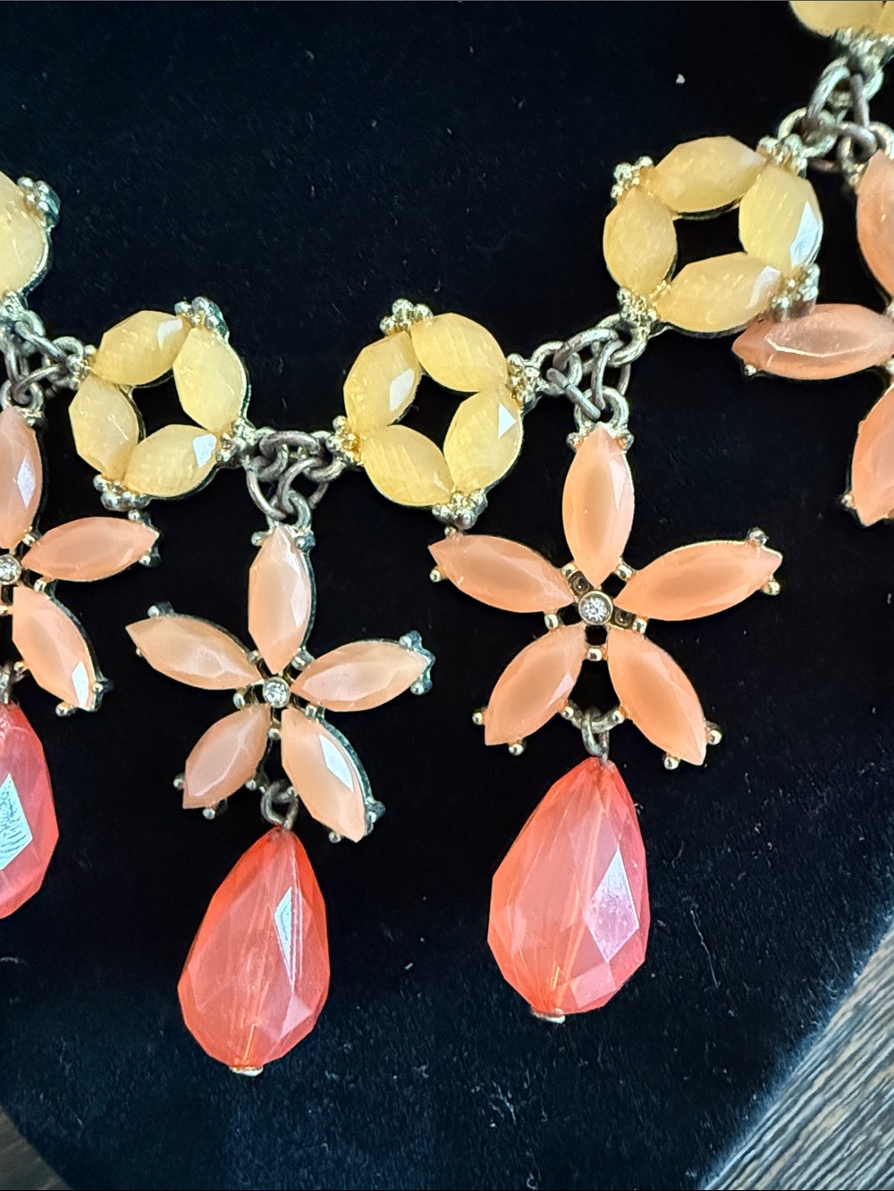 Vintage Floral Statement Necklace - Picture 2 of 3